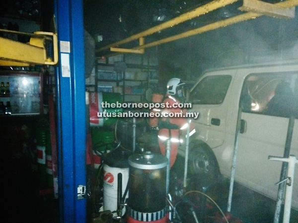 Raban Bomba Bintulu Mujur Ngerara Dua Penusah Angus Utusan Borneo Online