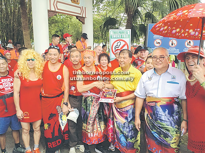 Hashers luar negara jayakan 'Miri 3,000 Run'  Utusan 