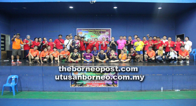Kastam Sibu Muncul Juara Pertandingan Badminton Terbuka 100 Tahun Jabatan Tanah Dan Survei Sarawak Utusan Borneo Online