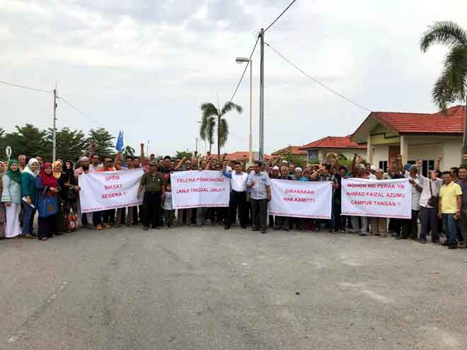 Generasi Kedua Felcra Seberang Perak Bantah Harga Rumah Utusan Borneo Online