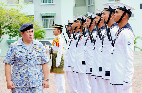 Navy Sandakan On Twitter Mawilla 2 Berbangga Menerima Lawatan Ulung Panglima Tentera Laut Ke 17 Warga Navy People Sandakan Berpeluang Mendekati Ybhg Ptl Dalam Majlis Ramah Mesra Pride Sabrizali Reza Azeranil63 Mpa Timur Tldm Rasmi Https T