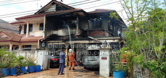  Rumah  kereta  dan  van hangus dalam kebakaran pagi semalam 