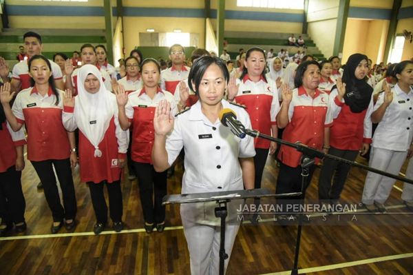 Ibu bapa perlu galak anak sertai unit beruniform  Utusan Borneo 