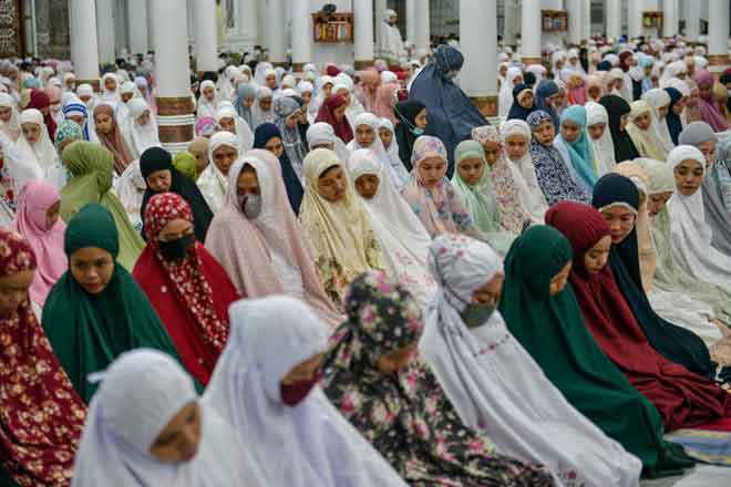 Umat Islam Di Seluruh Dunia Sambut Ramadan Di Bawah PKP Utusan Borneo Online