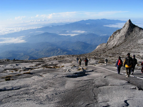 Aktiviti Mendaki Gunung Dibenarkan Bermula 15 Jun Kbs Utusan Borneo Online