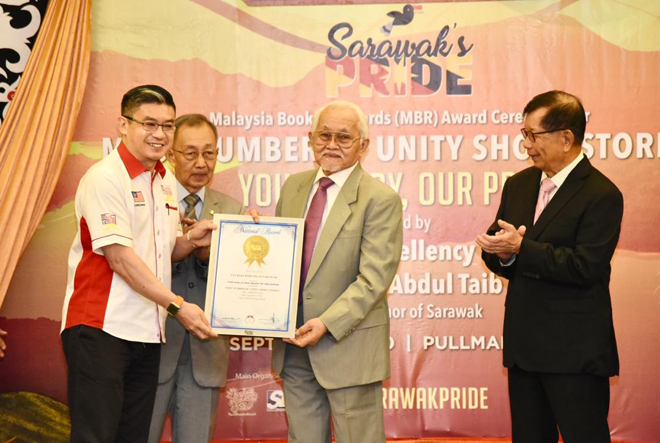 Projek Sarawak's Pride cipta rekod Malaysia Book of ...