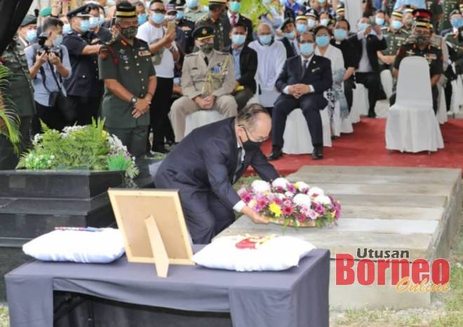 Pahlawan negara, Awang Raweng selamat disemadikan di Makam 