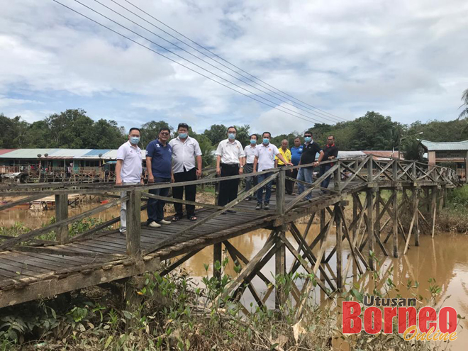  Jambatan kayu  Rumah Udam di Sg Menyan diganti konkrit 