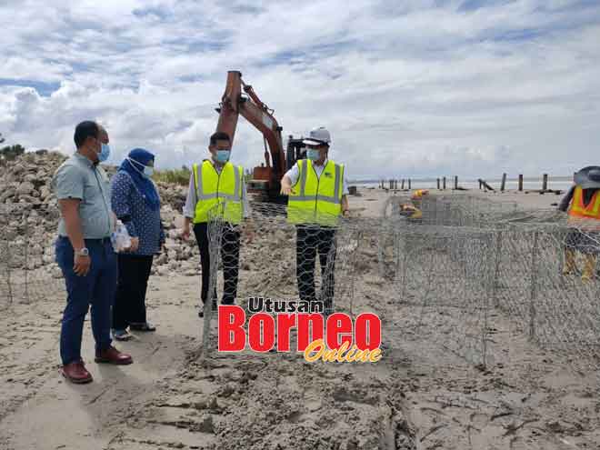 Benteng Penghadang Ombak Dibina Di Pantai Lutong Utusan Borneo Online