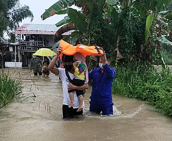 348 mangsa dari 191 kampung terjejas banjir  Utusan Borneo Online