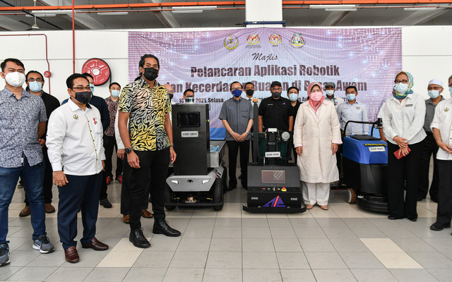 Seremban Lokasi Kedua Pasar Awam Dikawal Robot Khairy Utusan Borneo Online