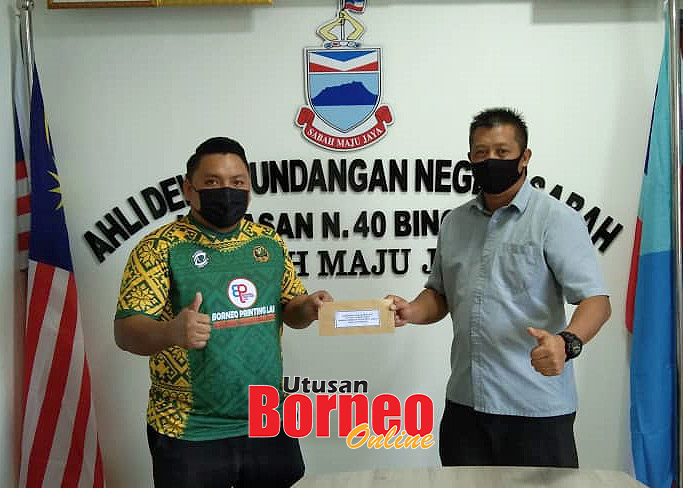 Penganjur Kursus Kejurulatihan Ragbi Tahap 1 Terima Sumbangan Robert Utusan Borneo Online 9124