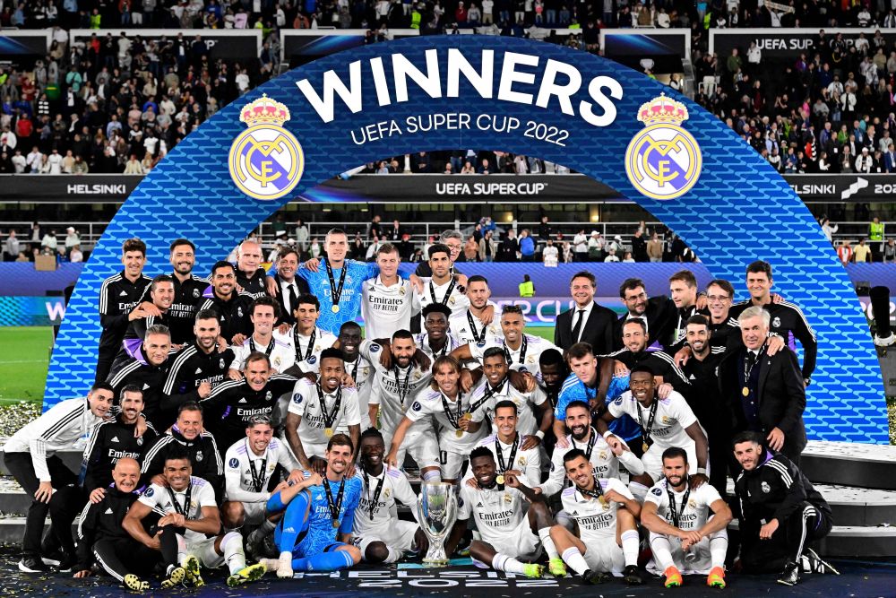 Trofi Piala Super Uefa Ke 5 Real Madrid Utusan Borneo Online 